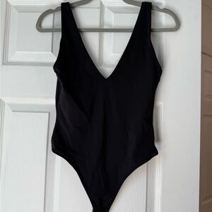 Black V-Neck Babaton Bodysuit Size Small